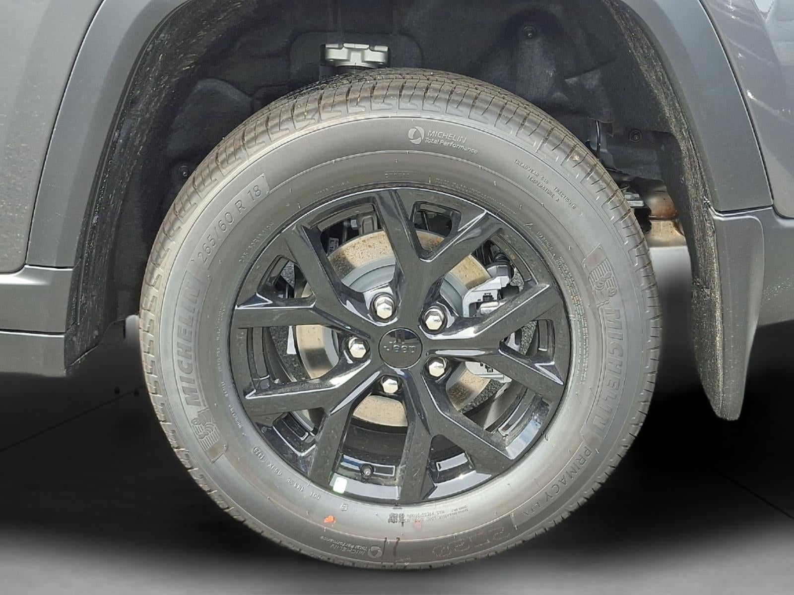 2026 Jeep Grand Cherokee Laredo Altitude