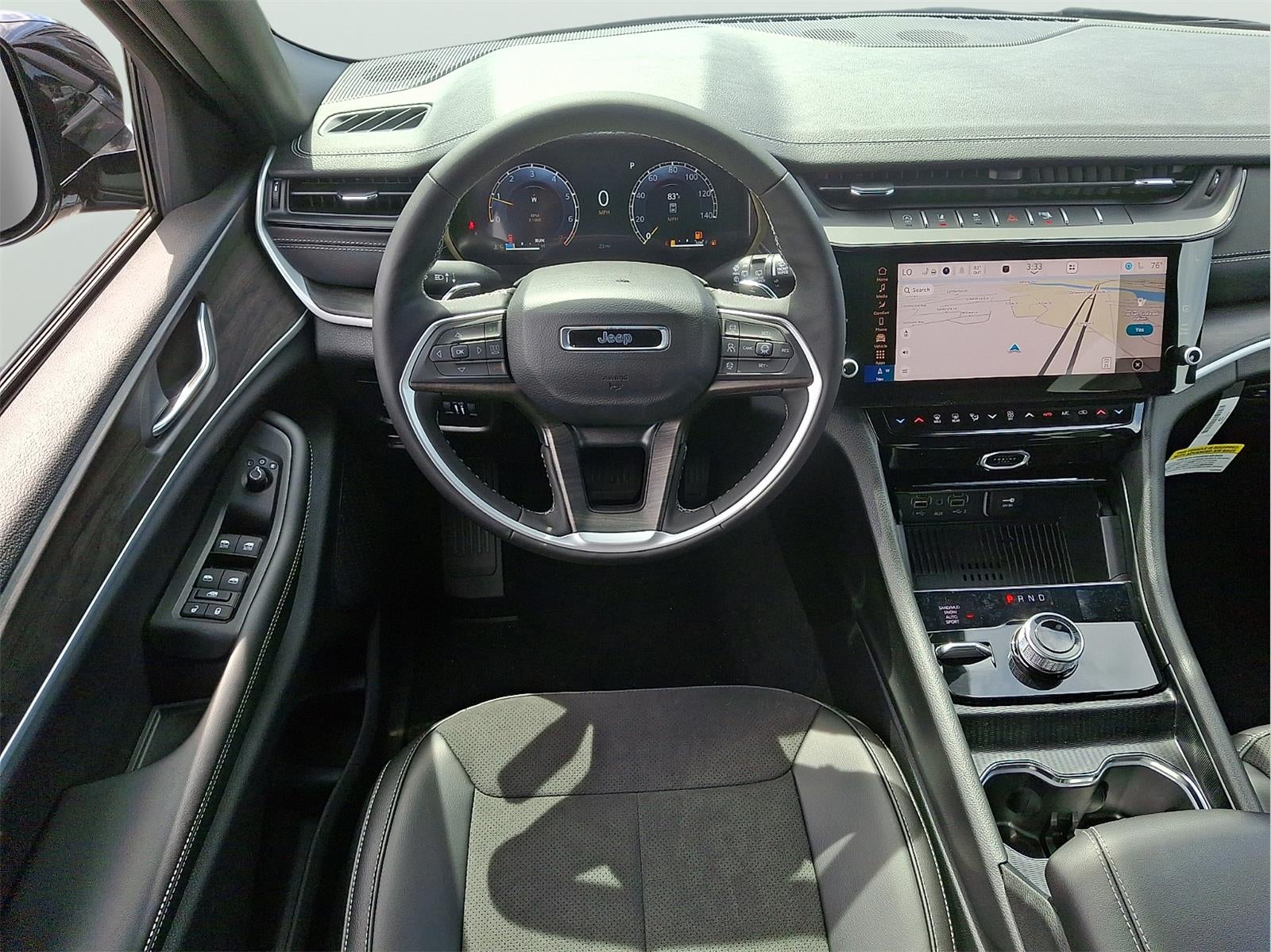 2026 Jeep Grand Cherokee Laredo Altitude