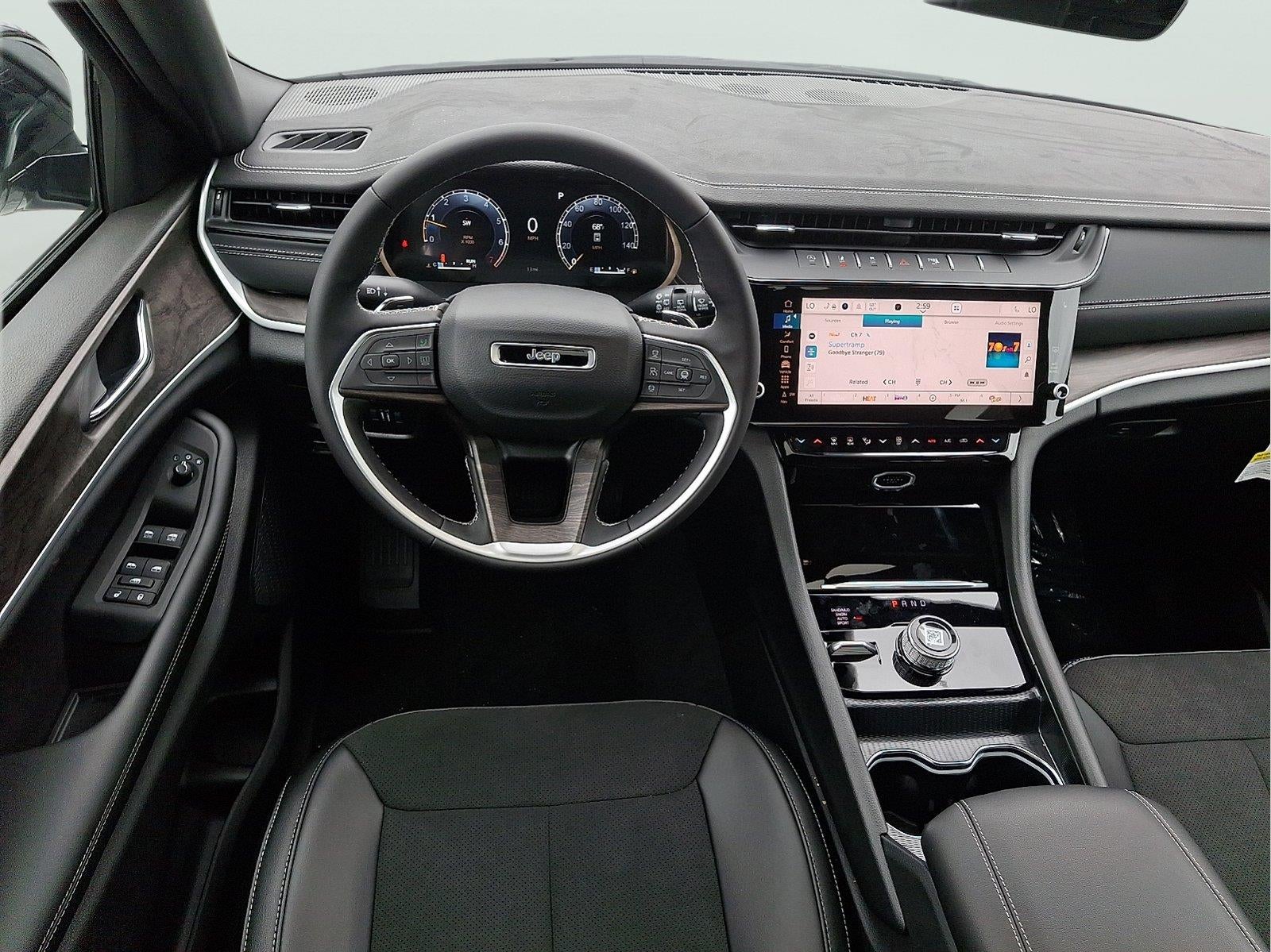 2027 Jeep Grand Cherokee L Laredo Altitude