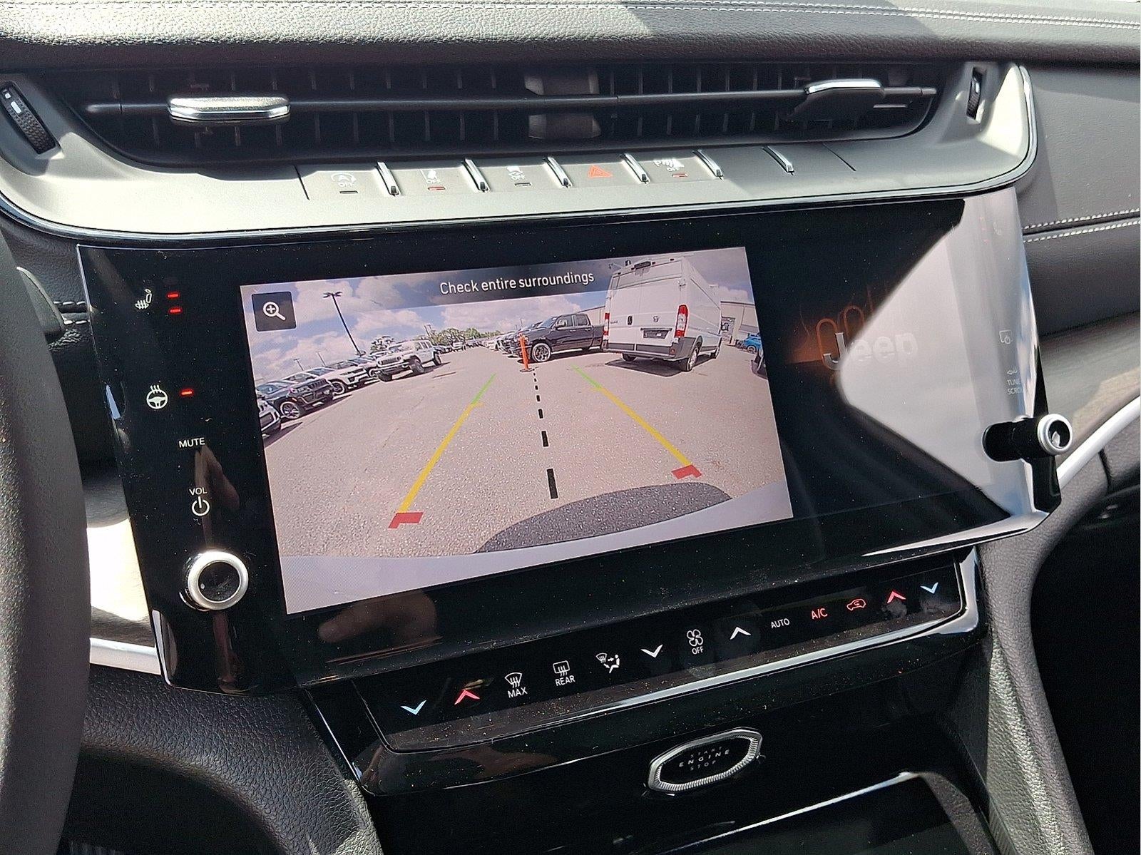 2026 Jeep Grand Cherokee L Laredo Altitude