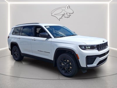 2026 Jeep Grand Cherokee L Laredo Altitude