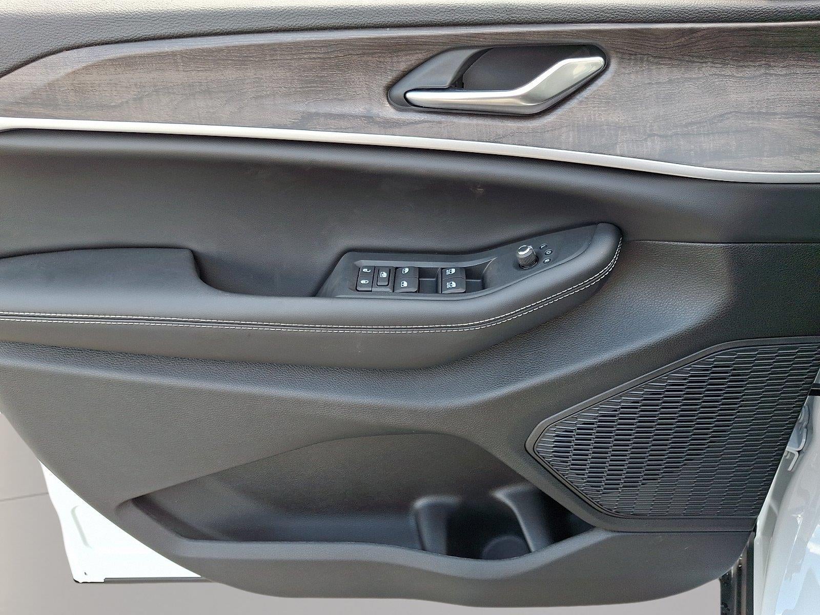2026 Jeep Grand Cherokee L Laredo Altitude