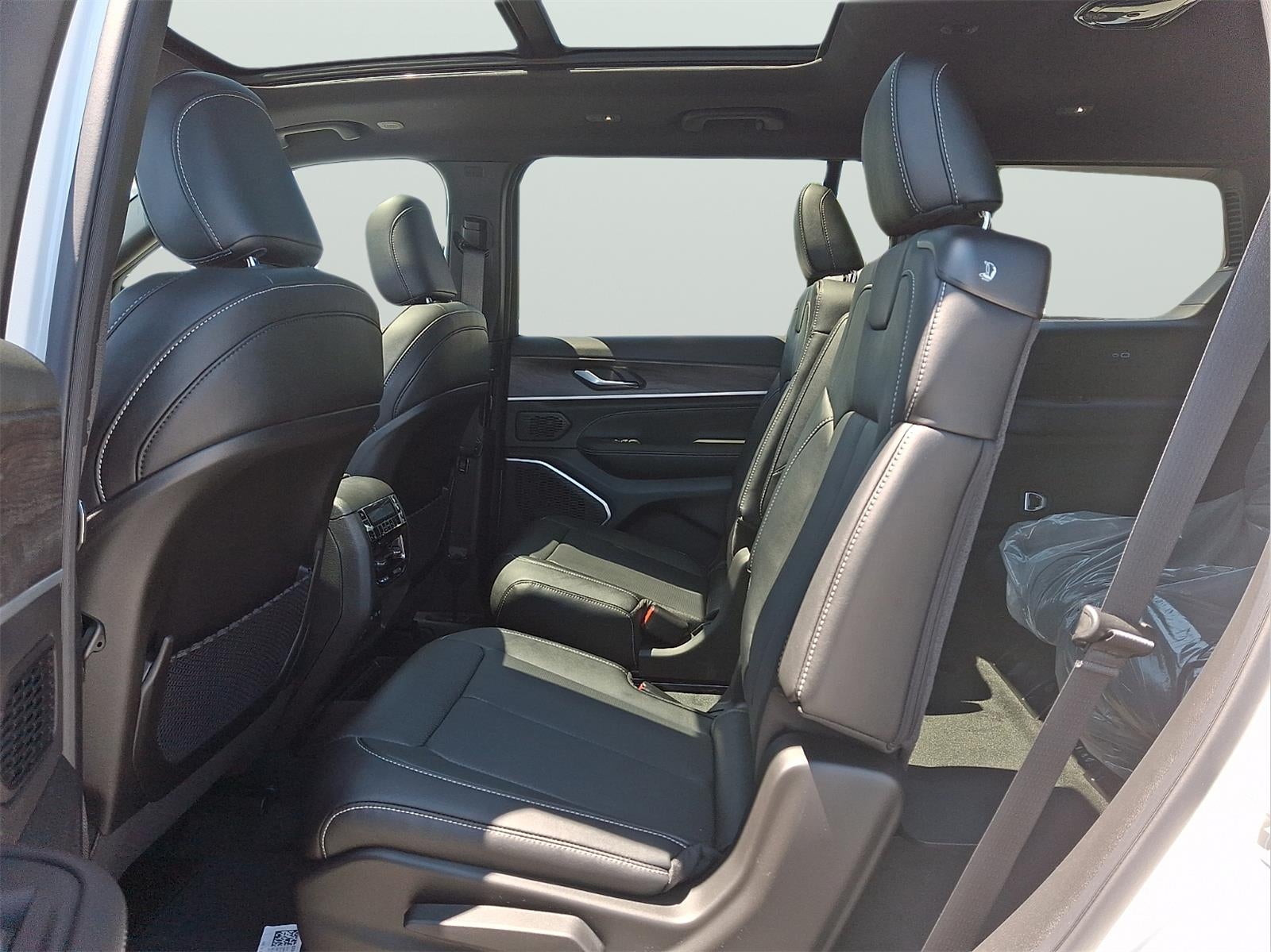 2026 Jeep Grand Cherokee L Limited Reserve