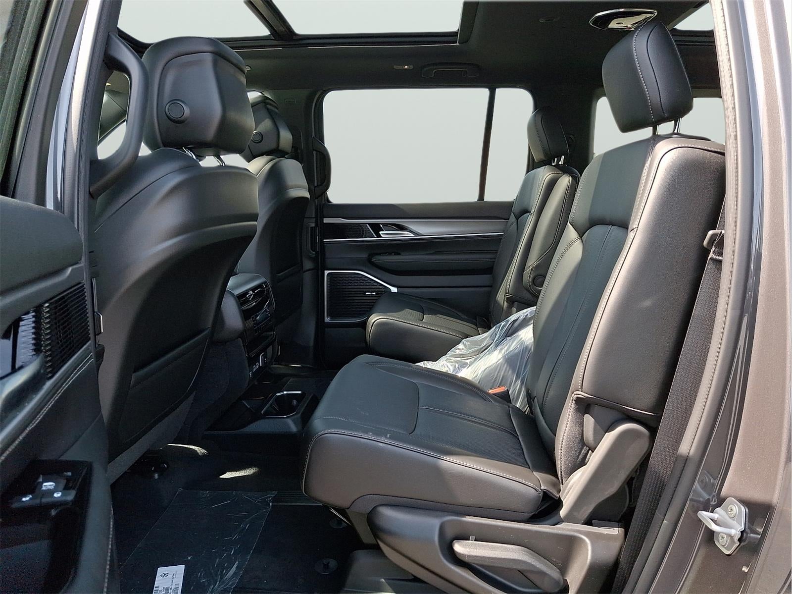 2026 Jeep Grand Wagoneer Upland