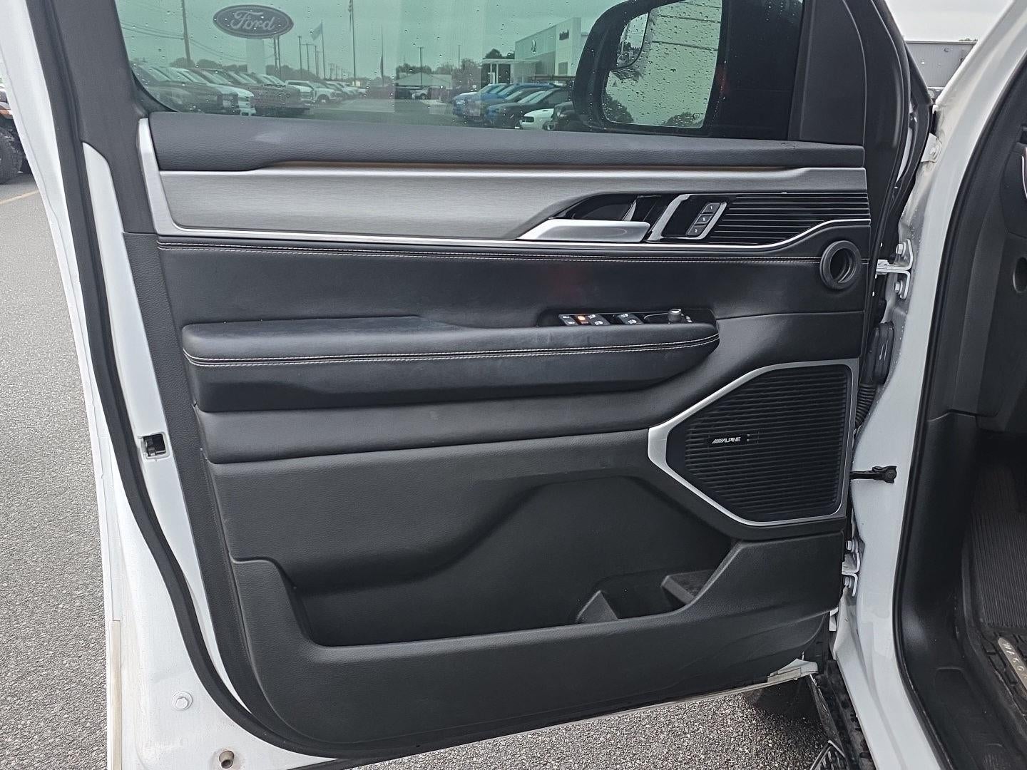 2024 Jeep Wagoneer Series II Carbide