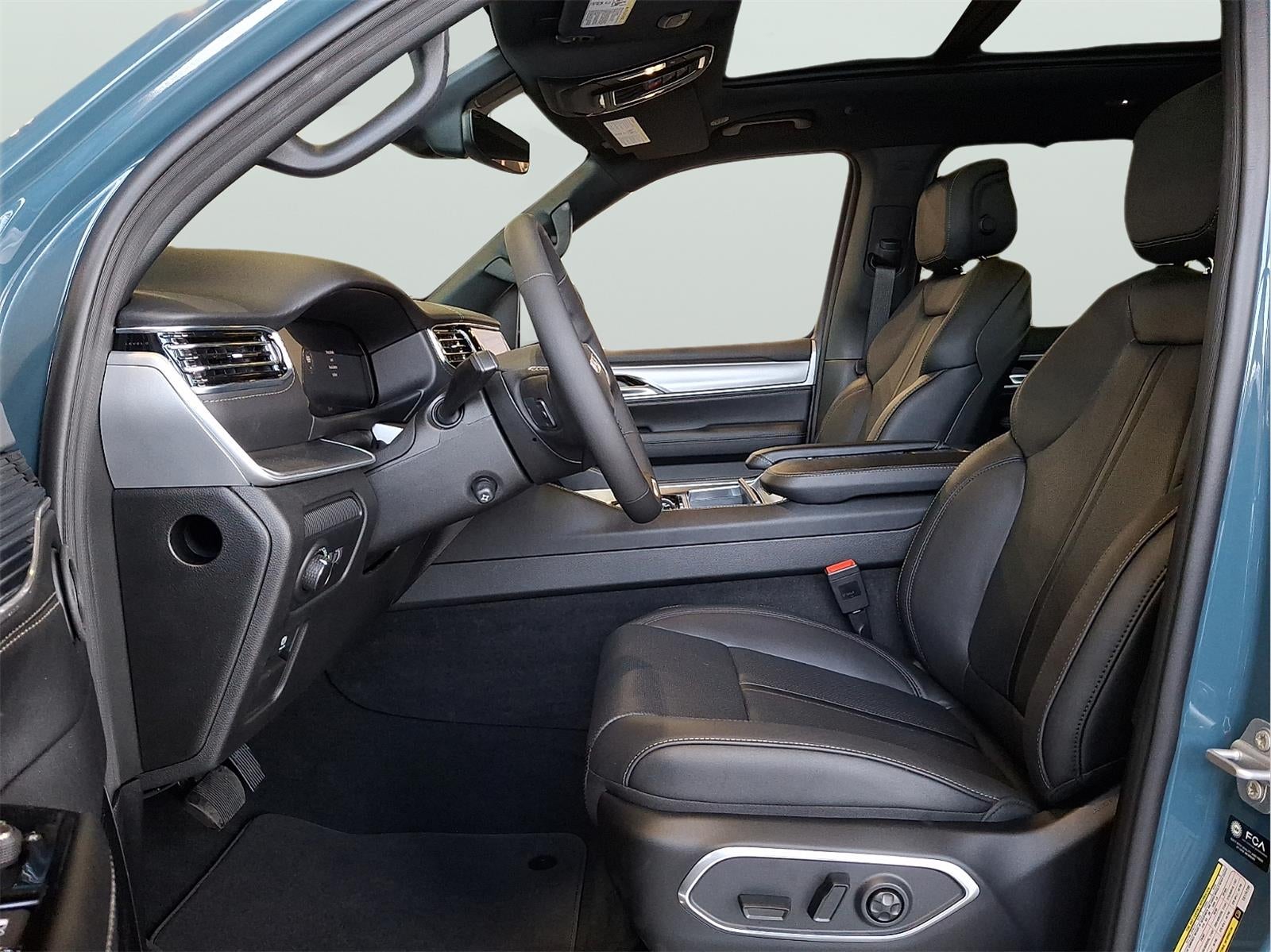 2026 Jeep Grand Wagoneer Limited Reserve