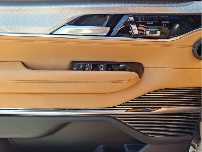 2022 Jeep Grand Wagoneer Series III