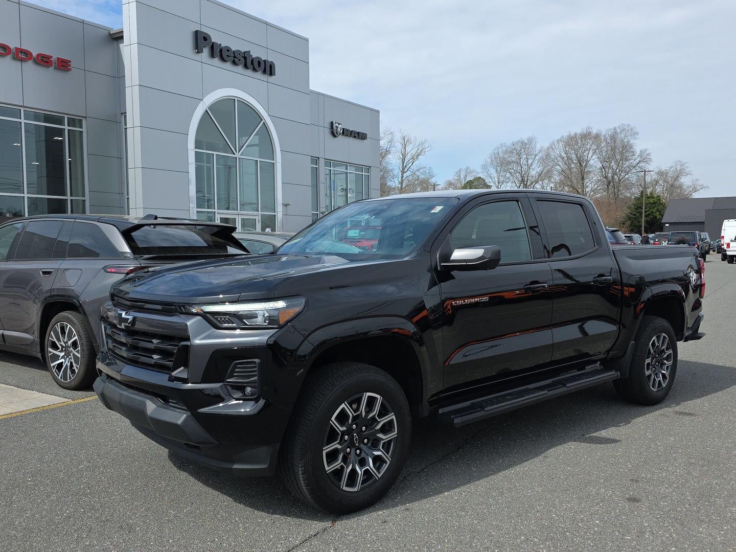 2024 Chevrolet Colorado 4WD LT