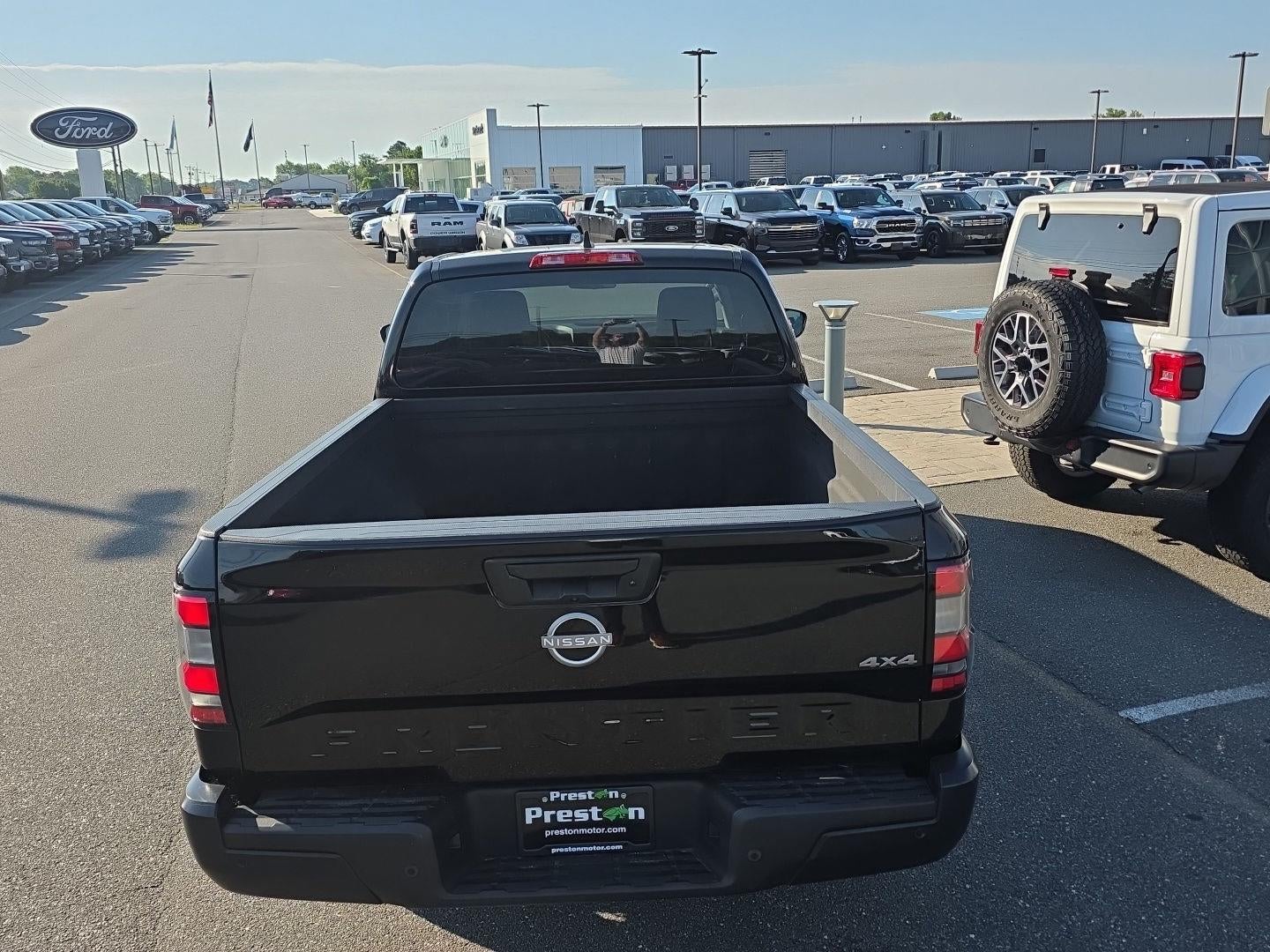 2022 Nissan Frontier S