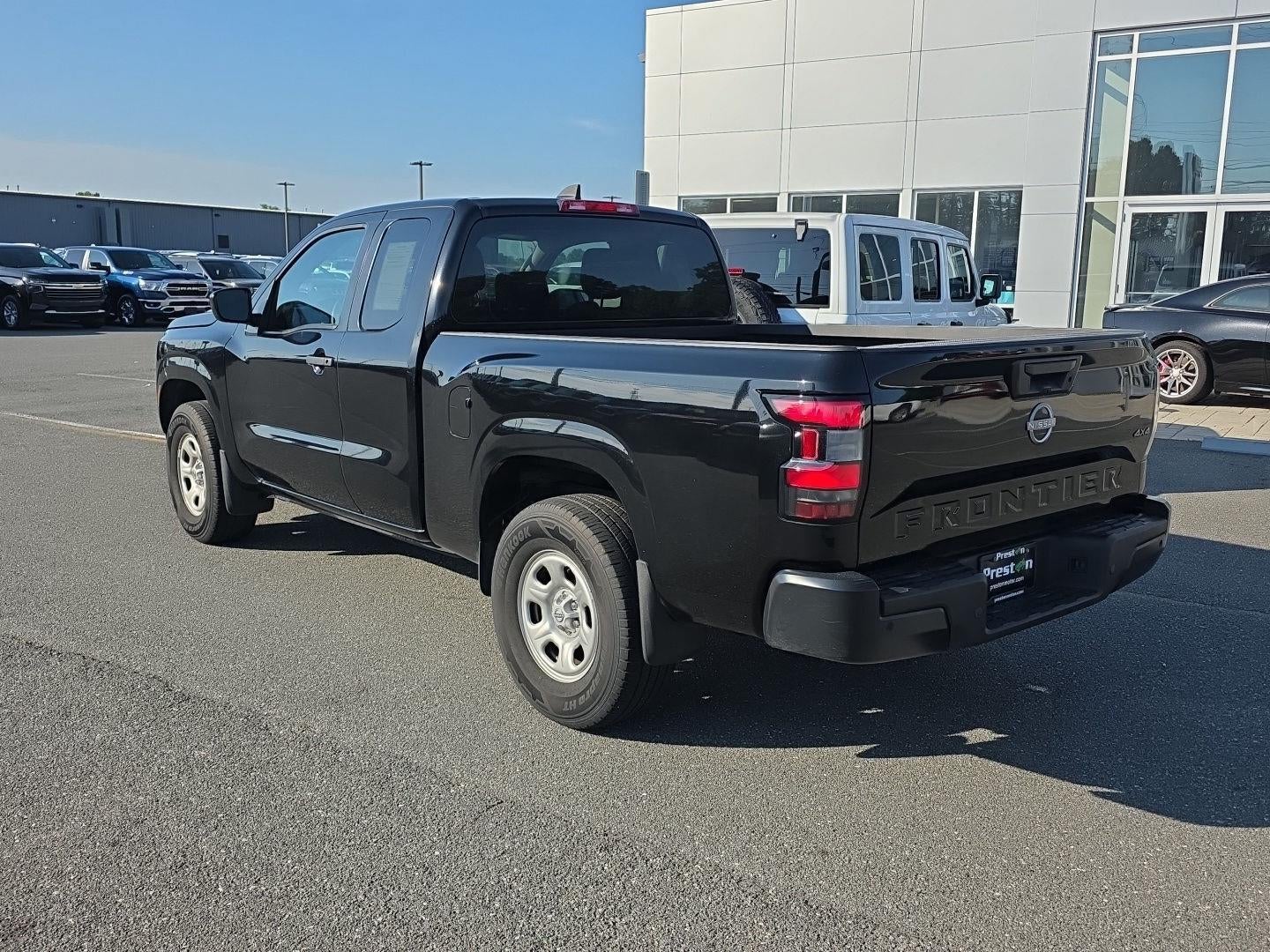 2022 Nissan Frontier S