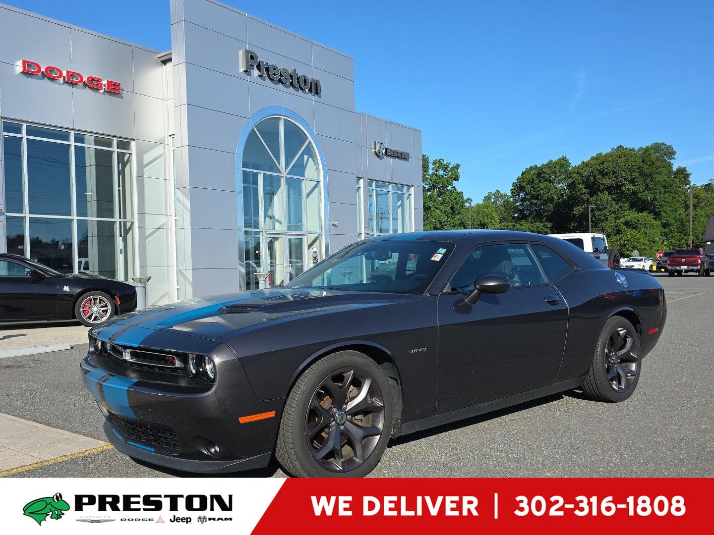 2017 Dodge Challenger R/T's photo