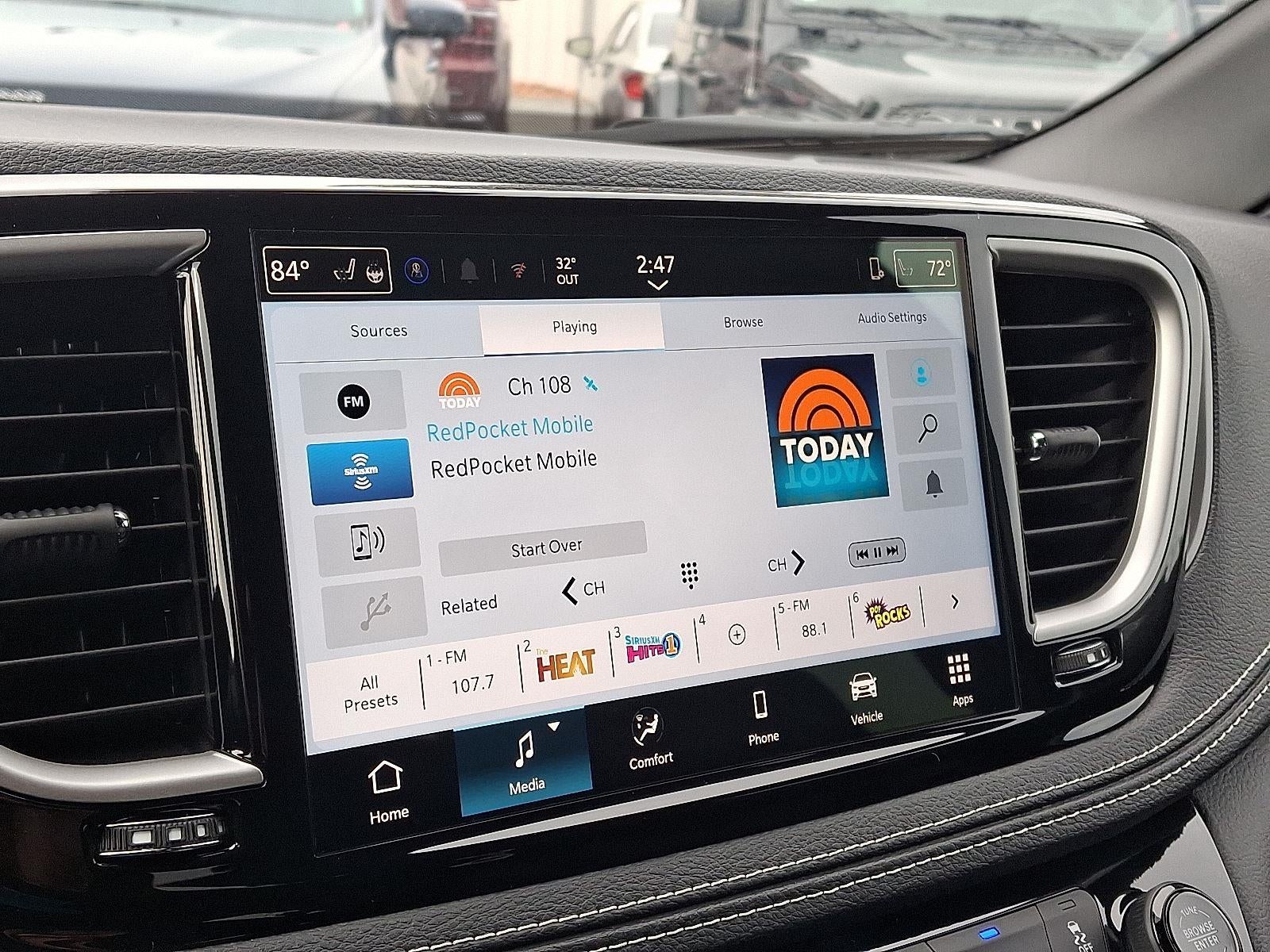 2026 Chrysler Pacifica Select