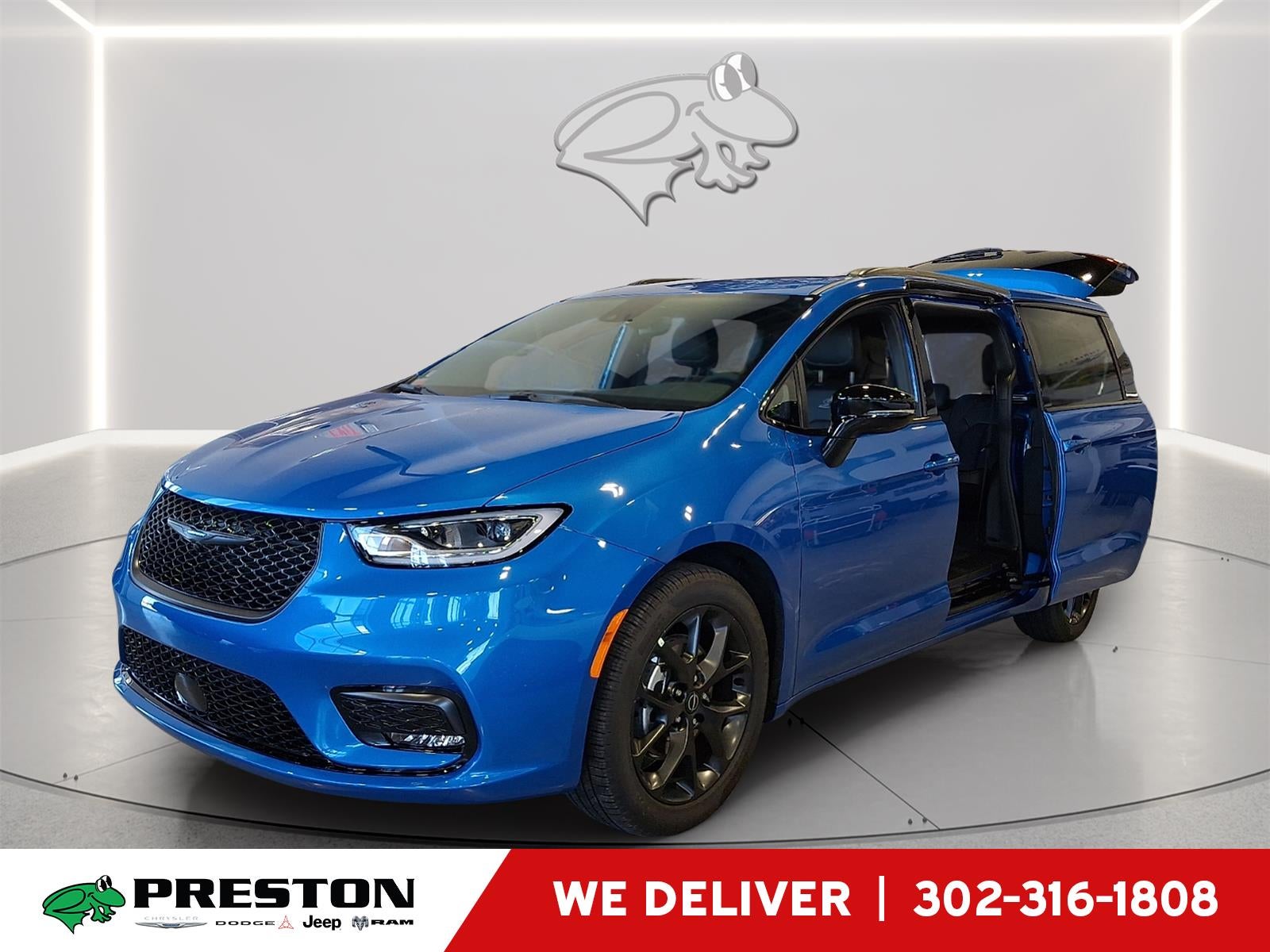 2026 Chrysler Pacifica Select's photo