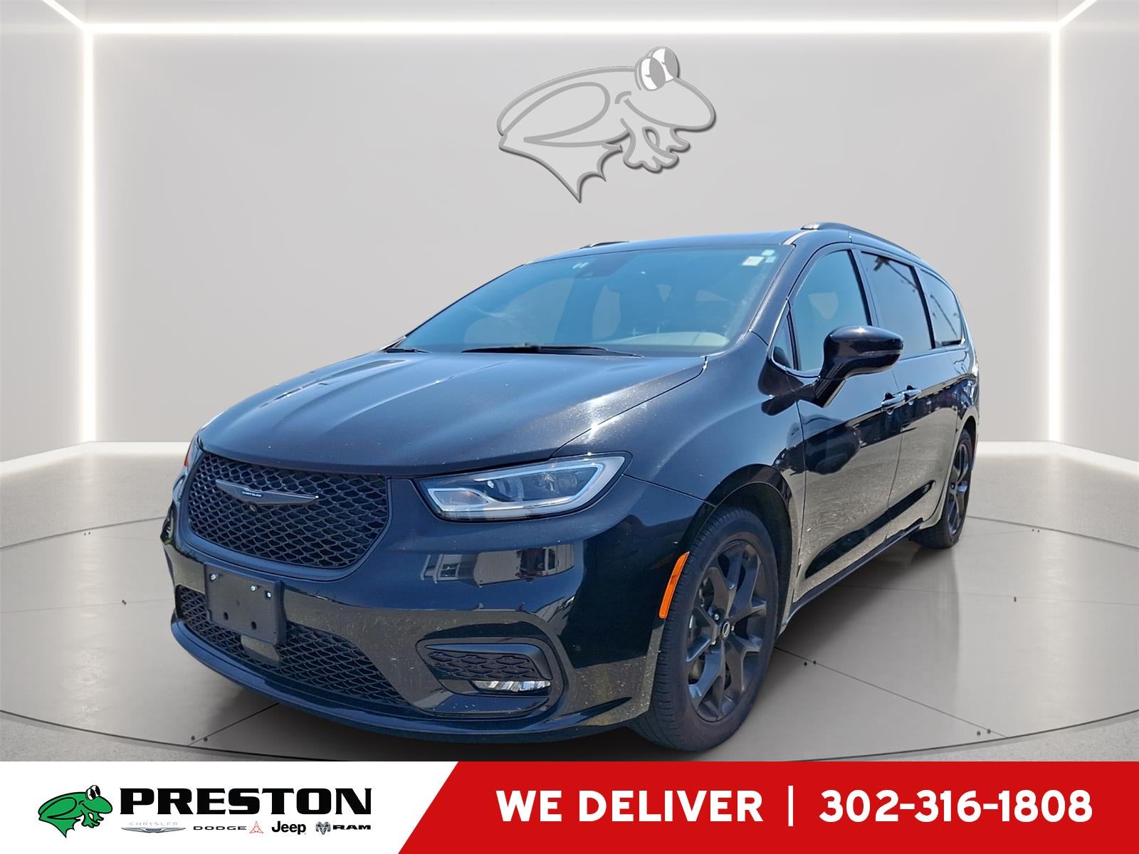 2025 Chrysler Pacifica Limited's photo