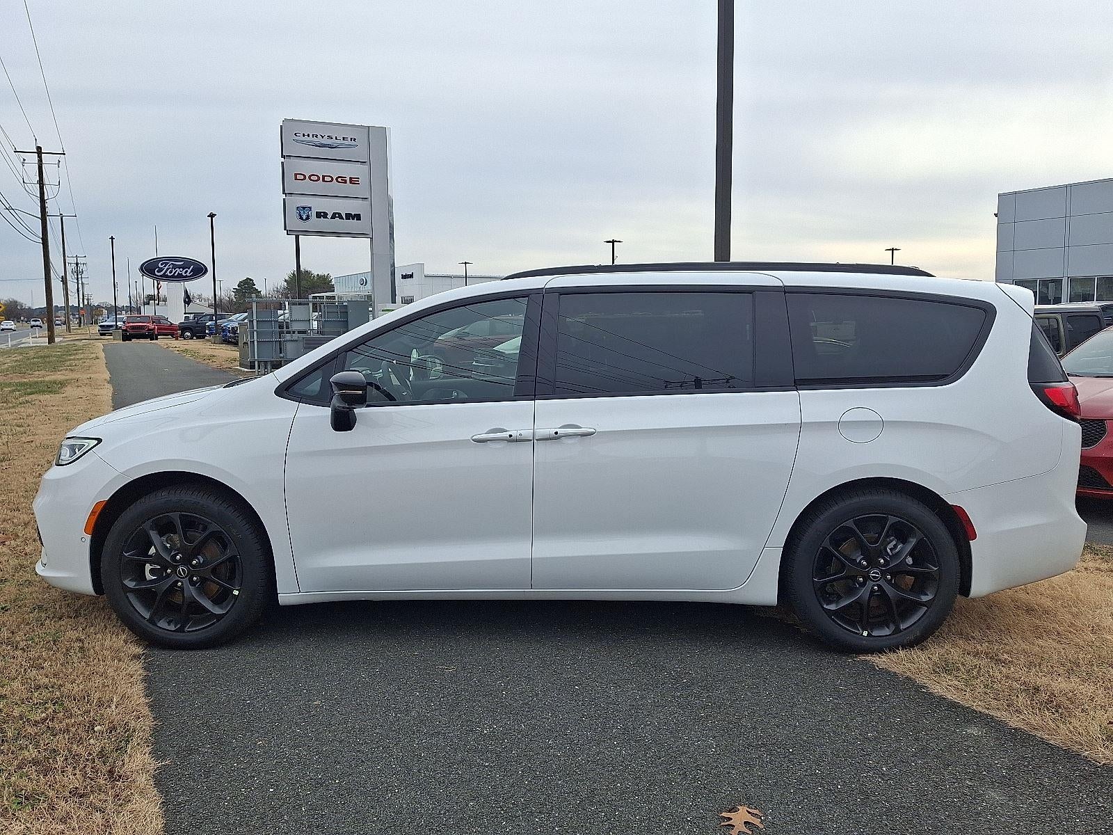 2026 Chrysler Pacifica Limited