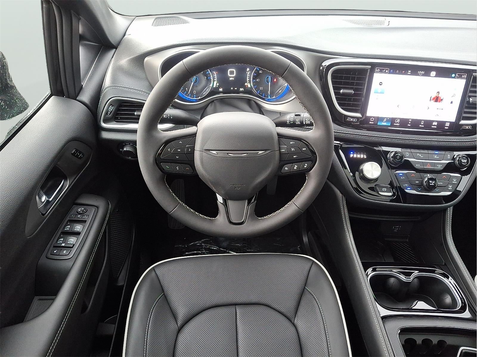 2027 Chrysler Pacifica Limited
