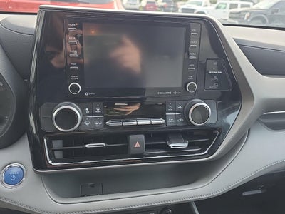 2022 Toyota Highlander Hybrid LE