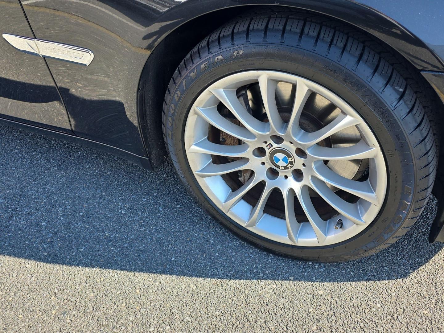 2013 BMW 750LI XDRIVE Base