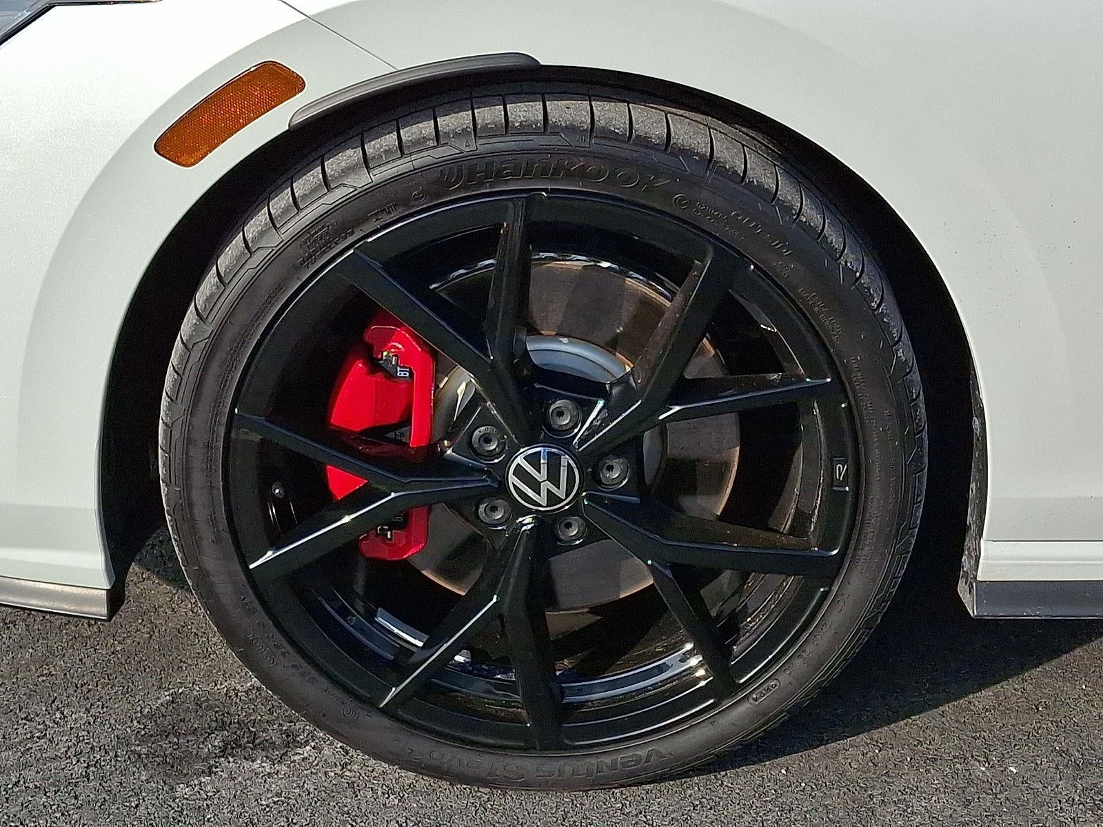 2024 Volkswagen Golf GTI 380 SE