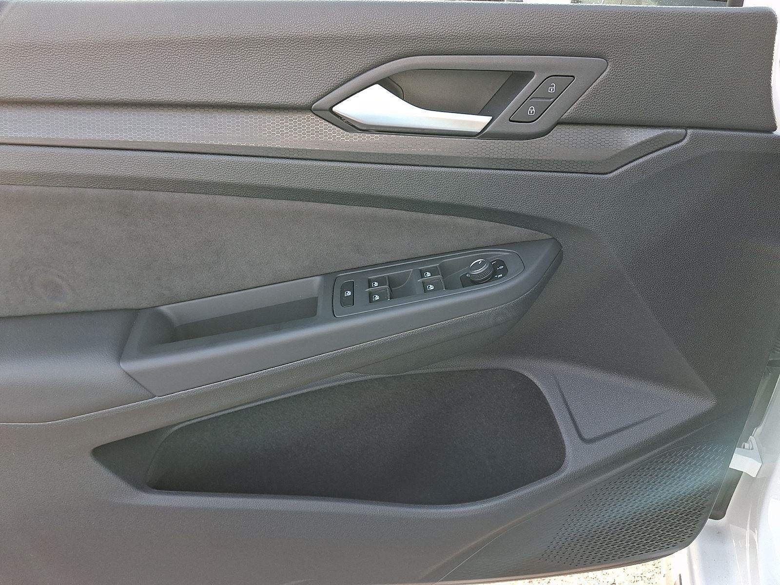 2024 Volkswagen Golf GTI 380 SE