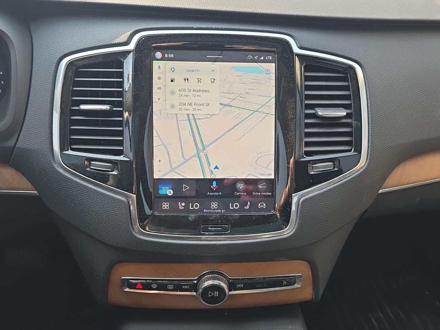2023 Volvo XC90 B5 Plus