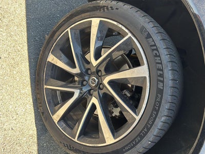 2023 Volvo XC90 Base