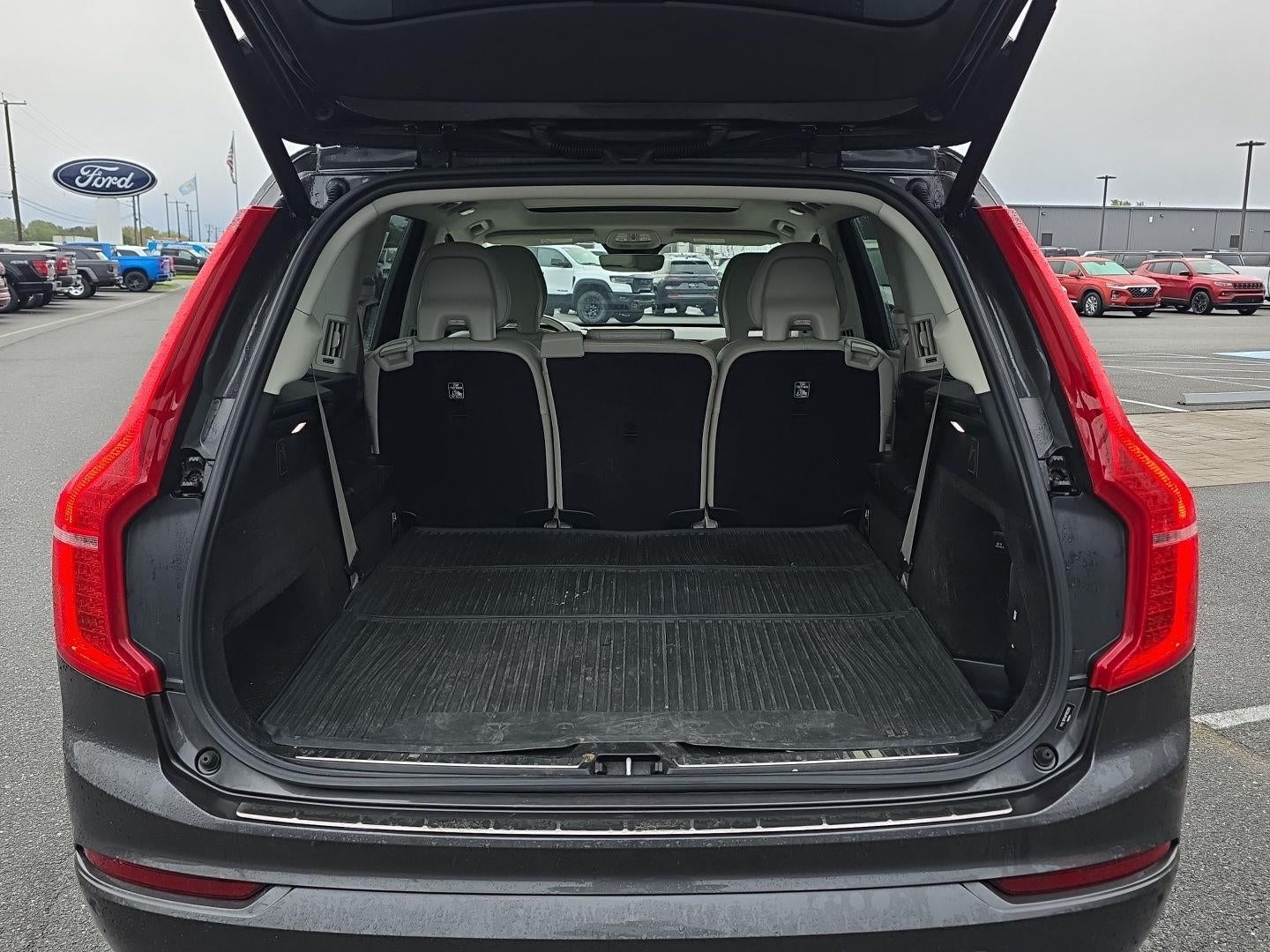 2023 Volvo XC90 Core